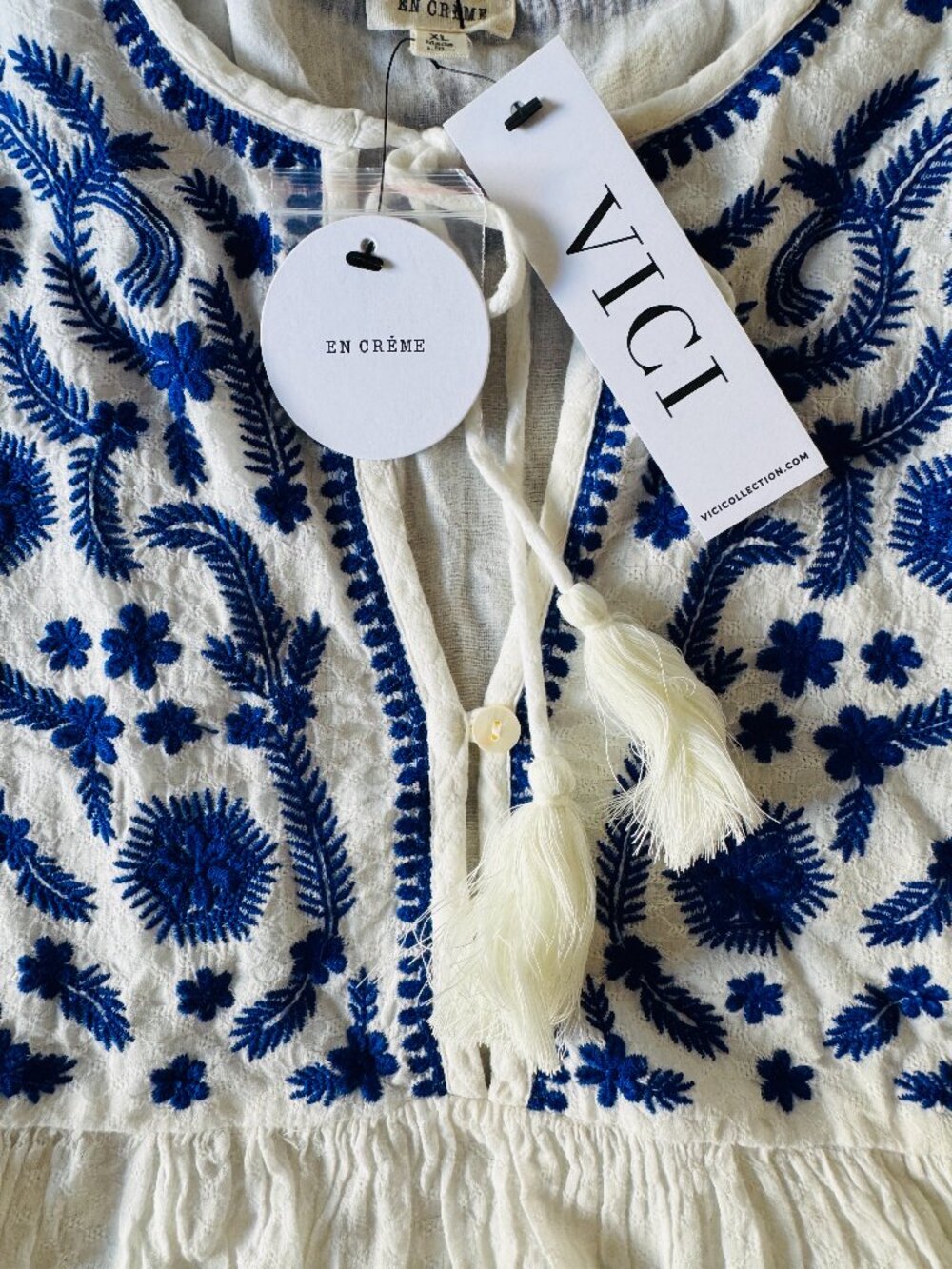 VICI En Crème Ivory Blue Floral Embroidered Boho Peplum Blouse- XL- NWT